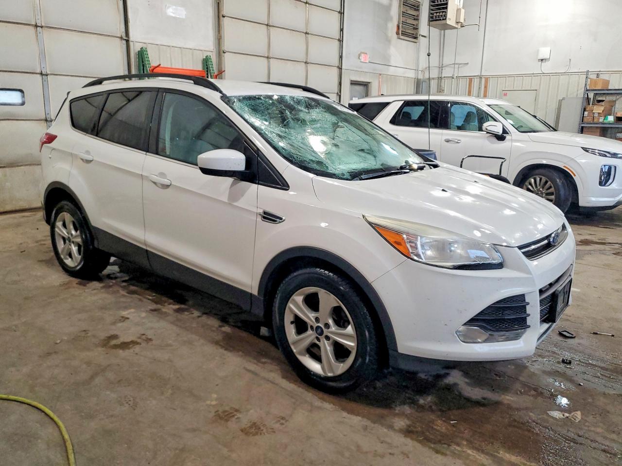 2016 FORD ESCAPE SE photo 4
