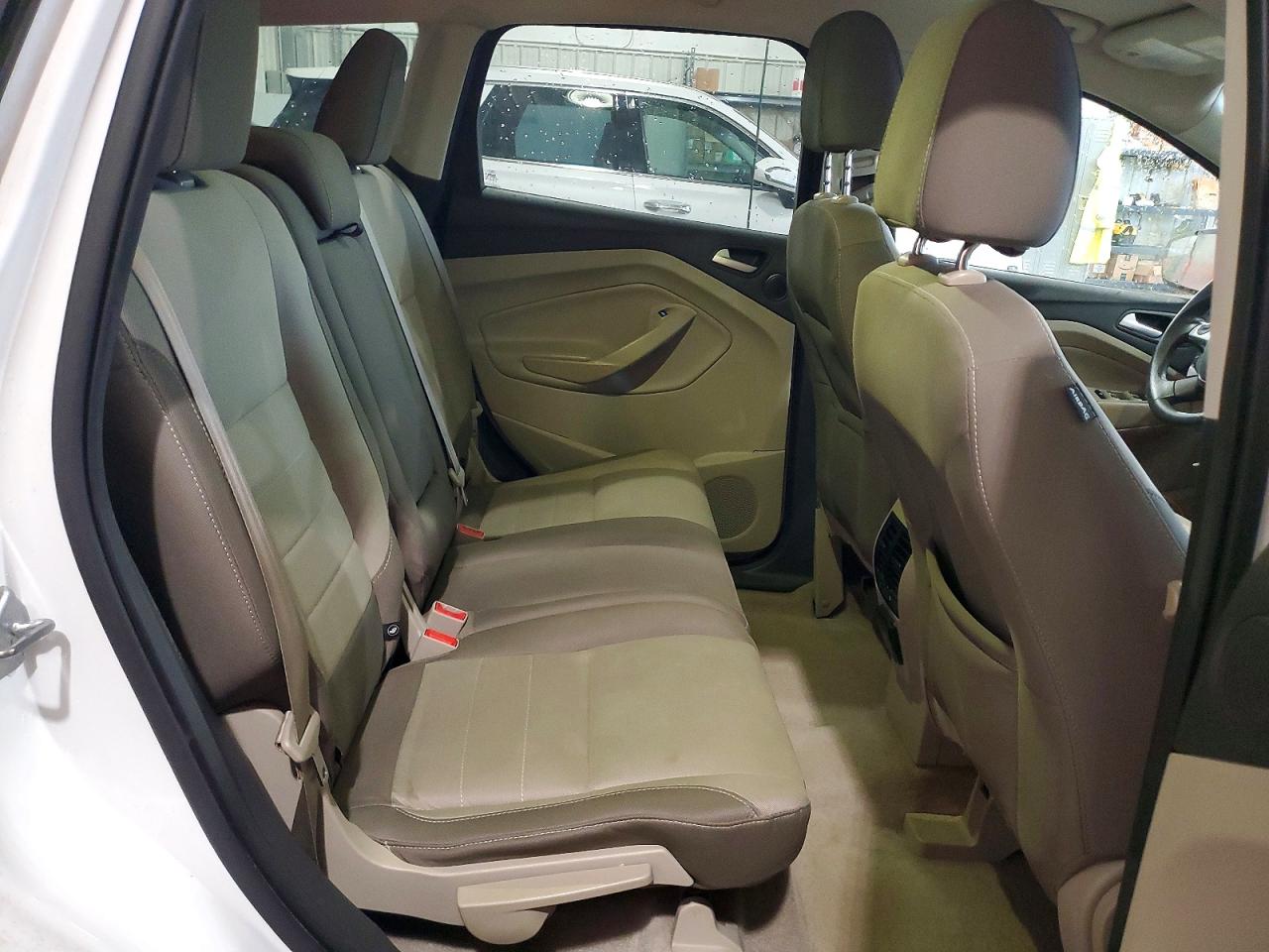 2016 FORD ESCAPE SE photo 10