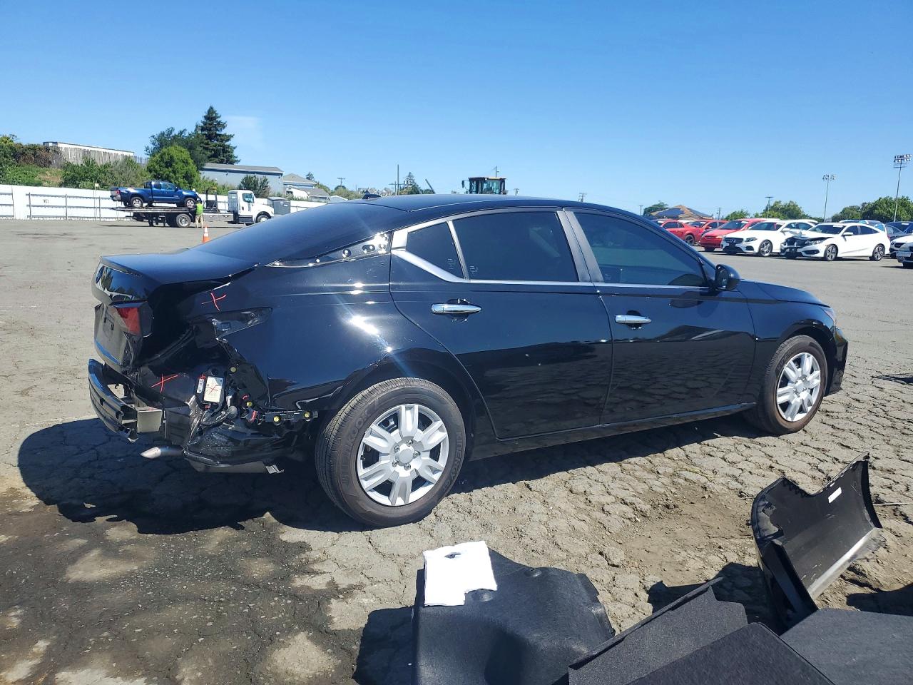 2025 NISSAN ALTIMA photo 3