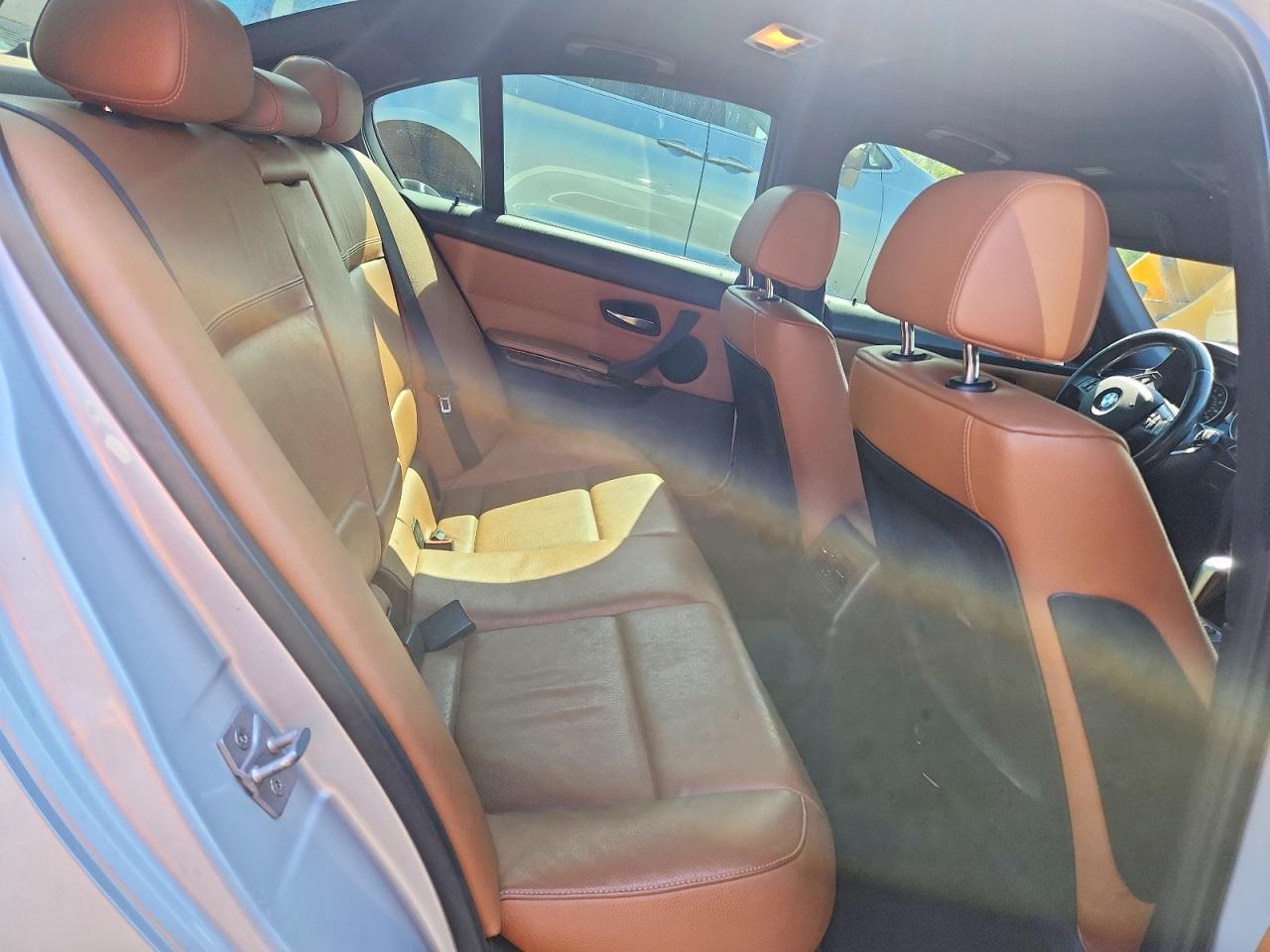 2011 BMW 335 I photo 28
