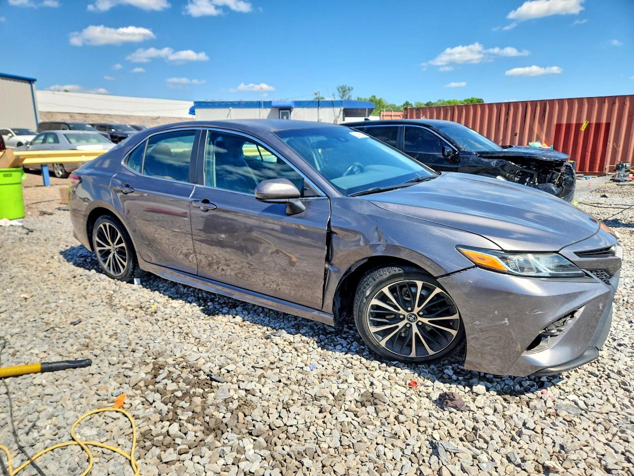 2018 TOYOTA CAMRY SE photo 7