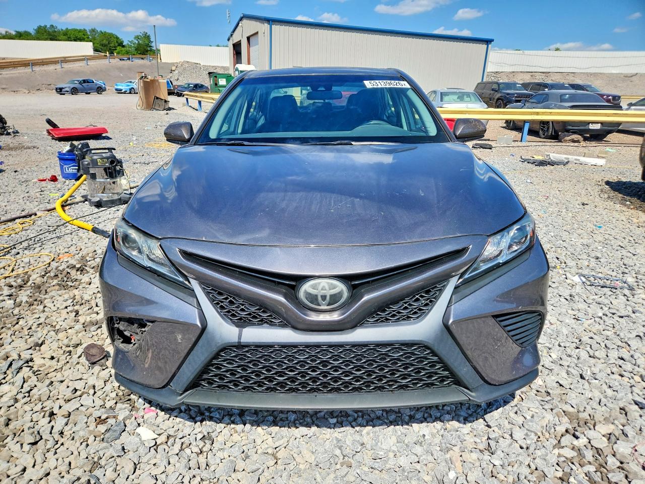 2018 TOYOTA CAMRY SE photo 9