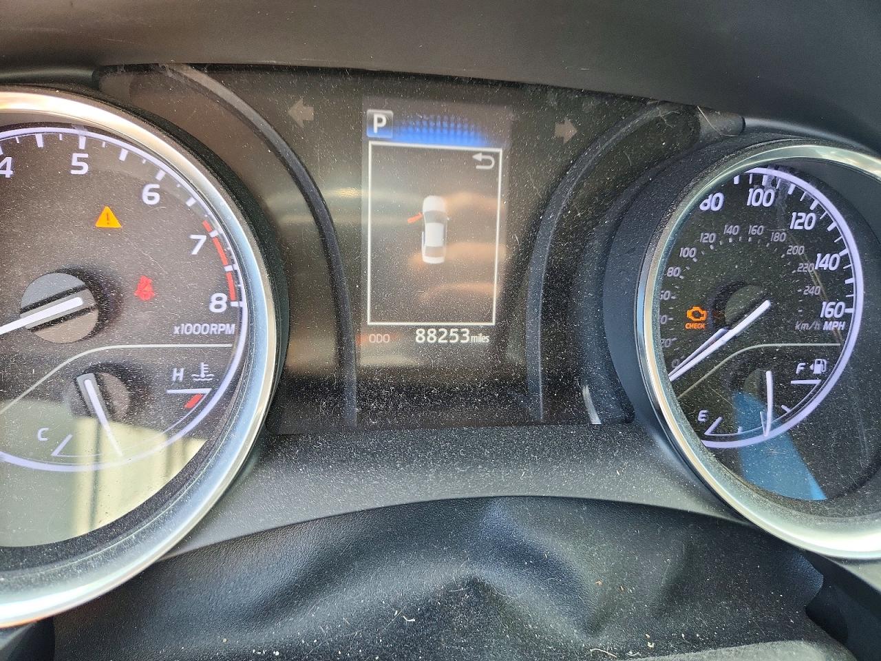 2018 TOYOTA CAMRY SE photo 17
