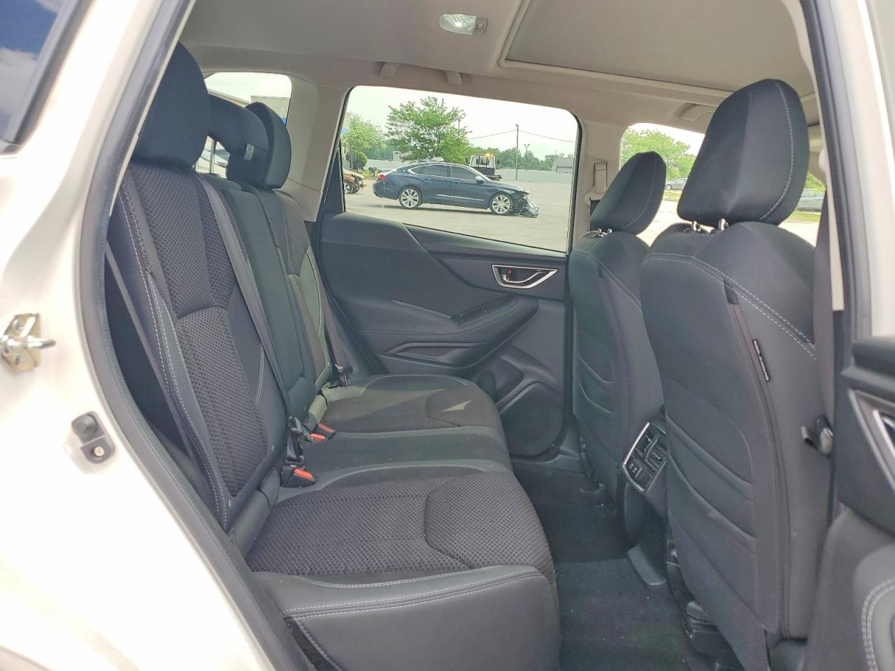 2020 SUBARU FORESTER PREMIUM photo 31