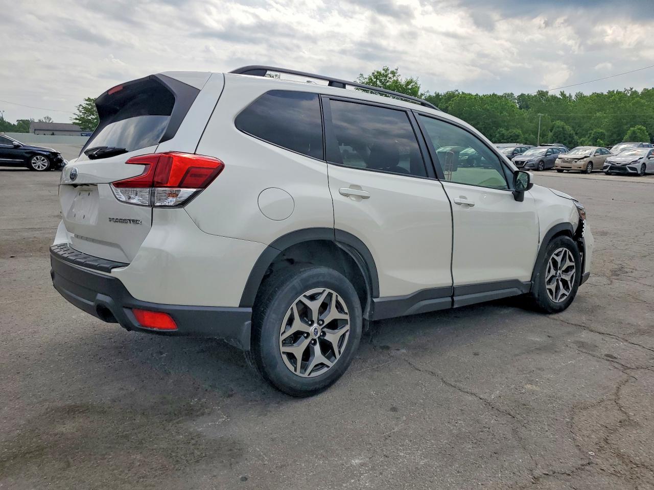 2020 SUBARU FORESTER PREMIUM photo 7