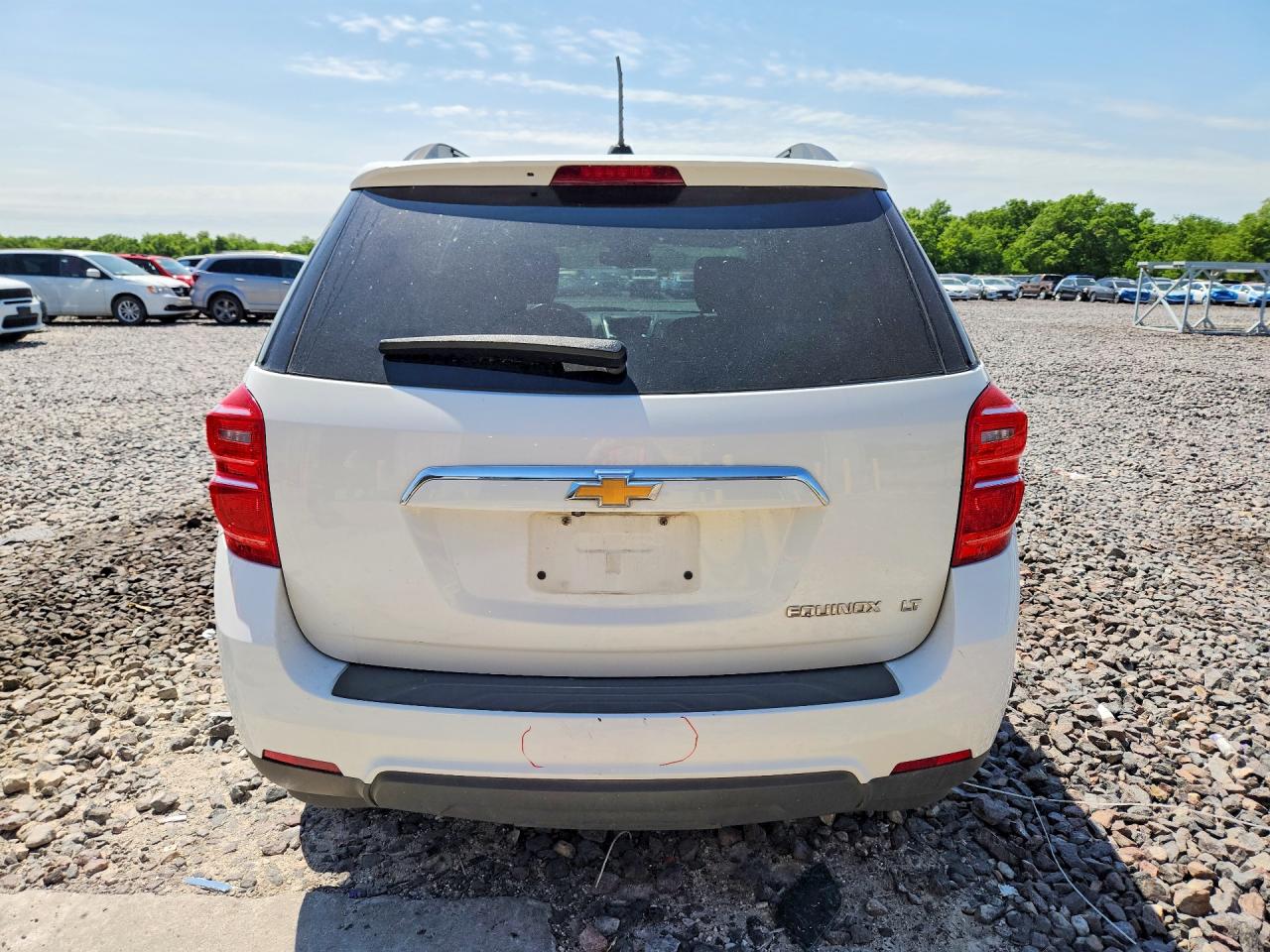 2017 CHEVROLET EQUINOX LT photo 11