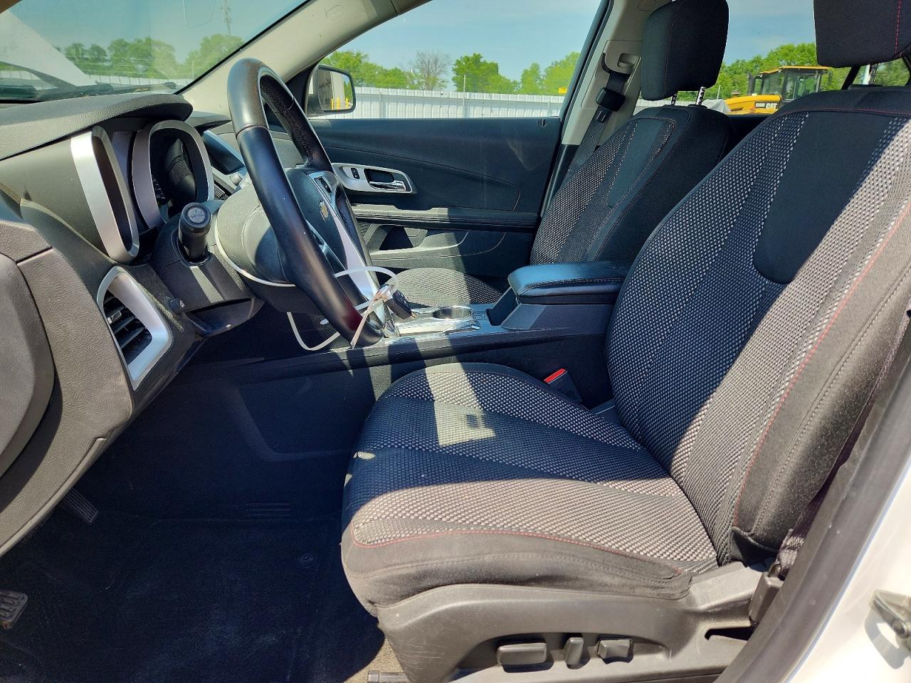 2017 CHEVROLET EQUINOX LT photo 13
