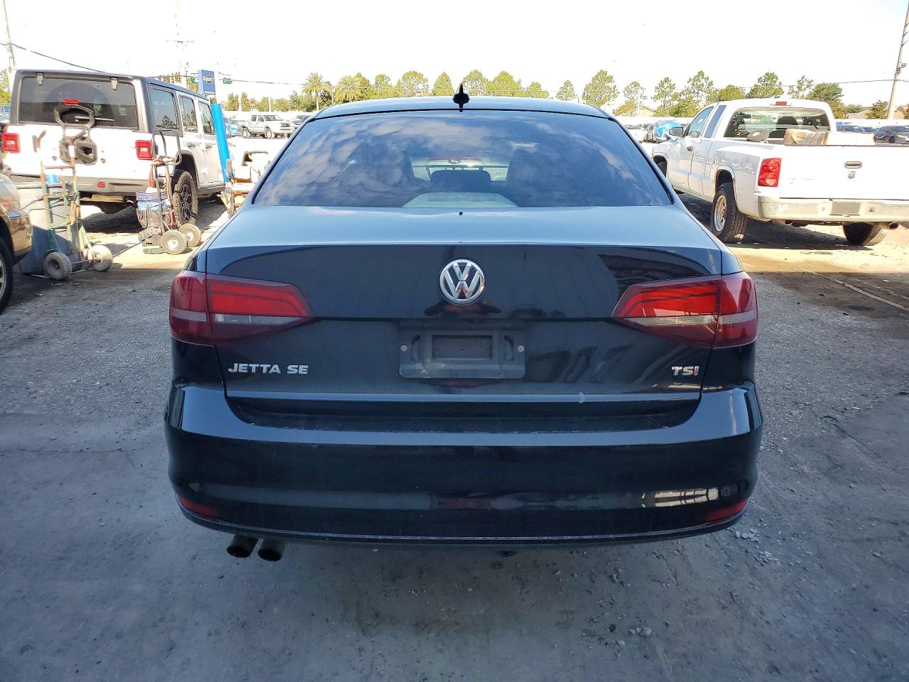 2017 VOLKSWAGEN JETTA SE photo 16