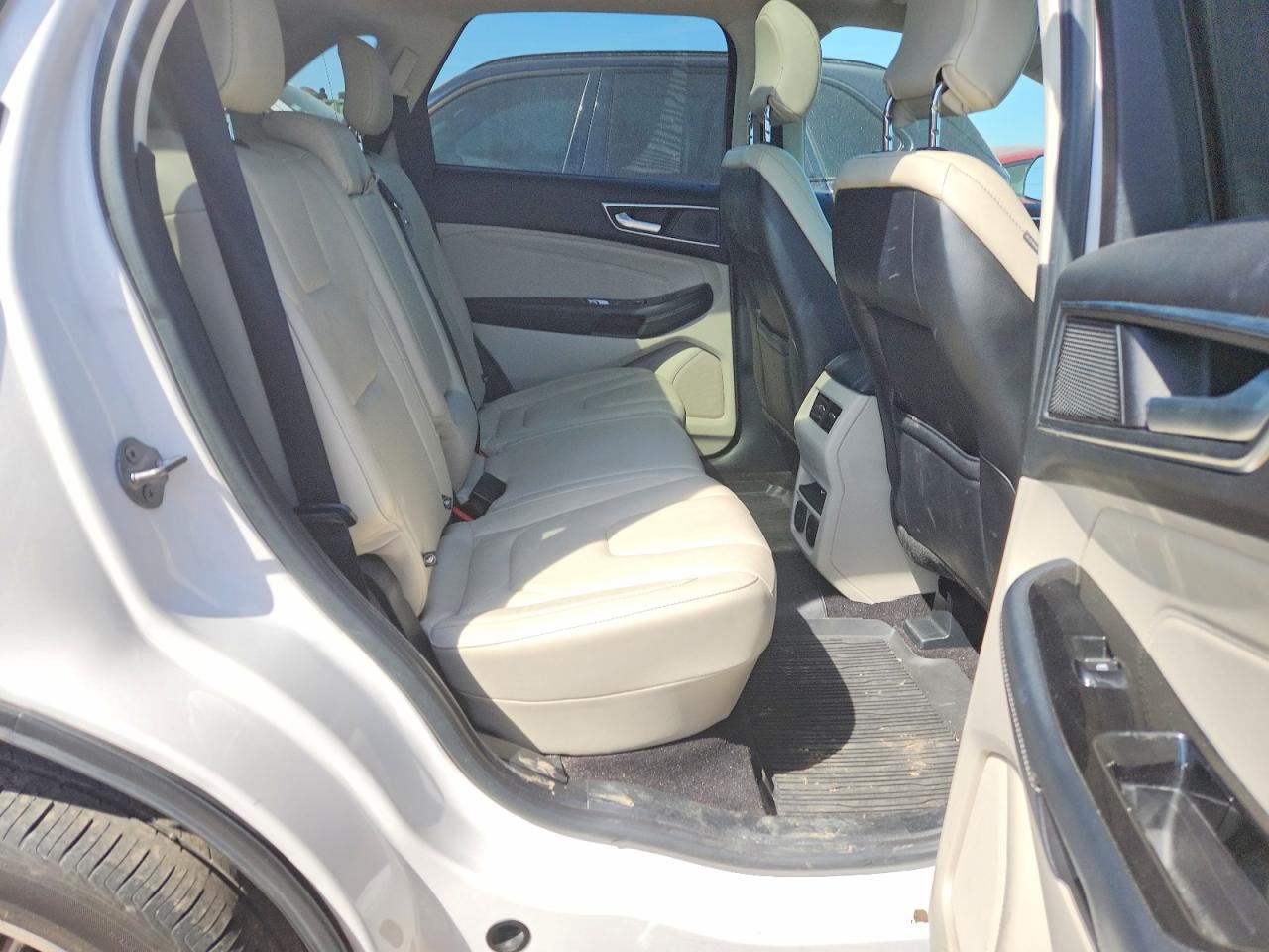 2019 FORD EDGE TITANIUM photo 19