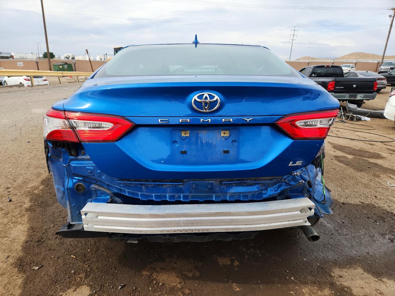 2020 TOYOTA CAMRY LE photo 16