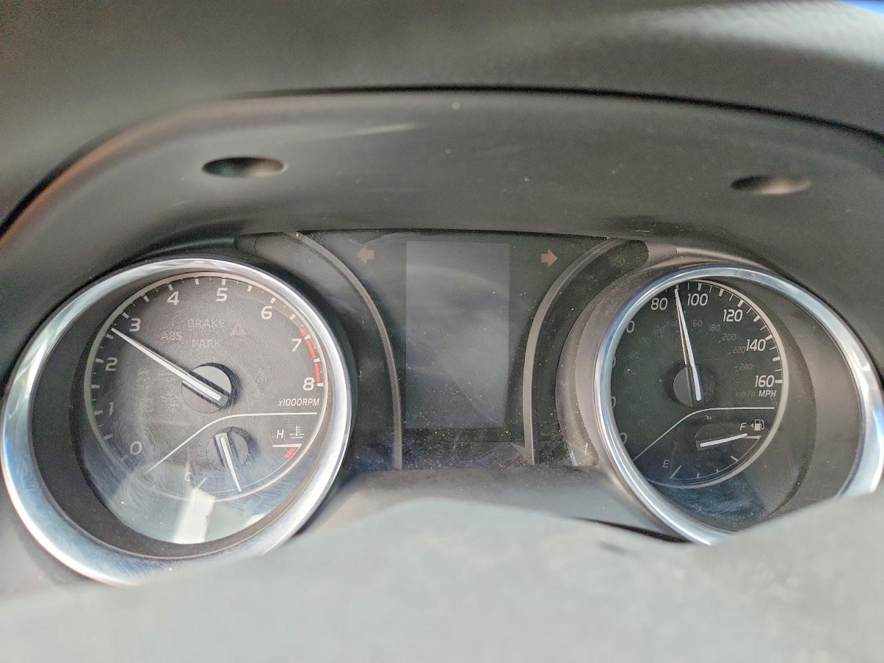 2020 TOYOTA CAMRY LE photo 25