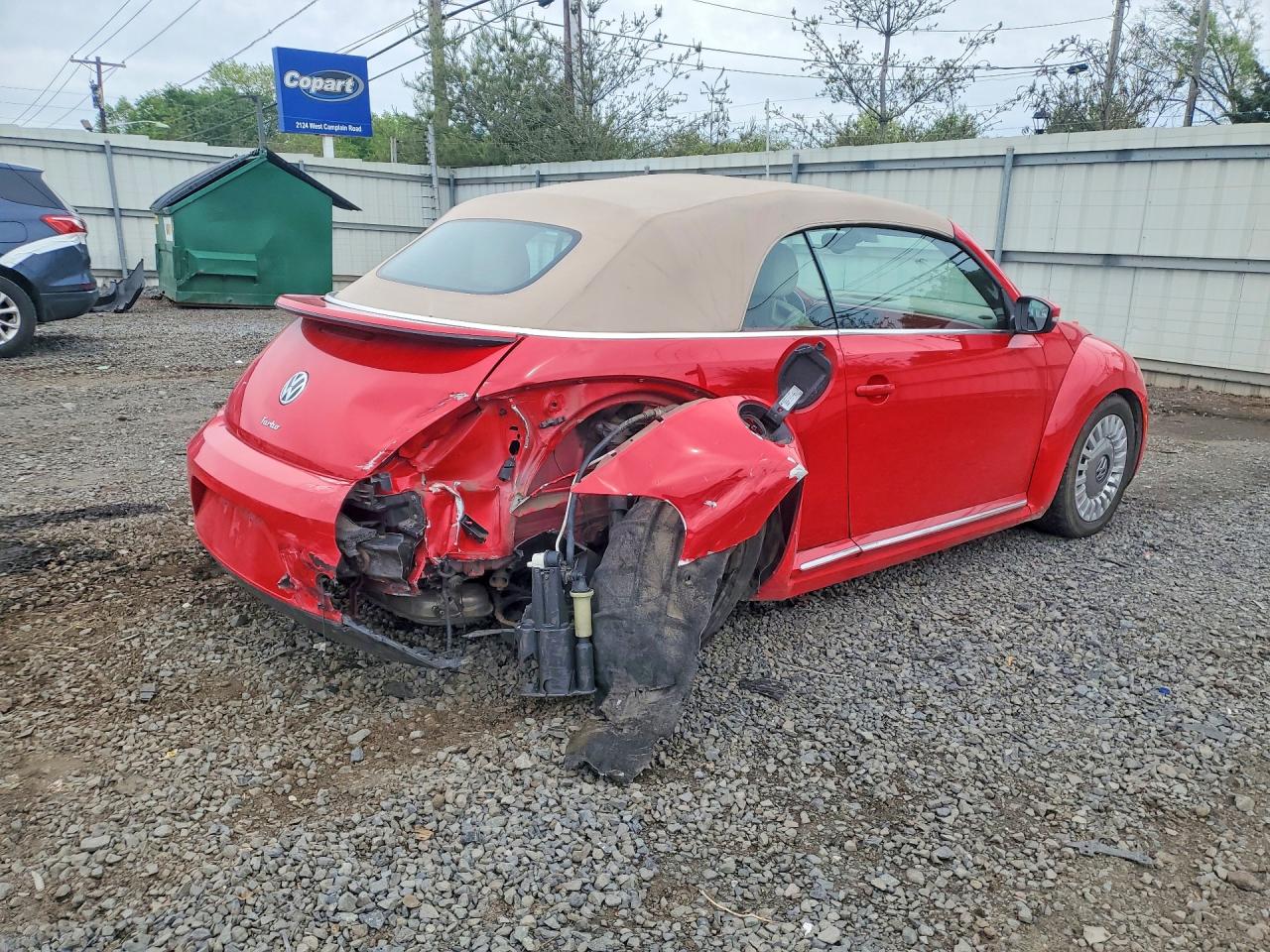 2016 VOLKSWAGEN BEETLE S photo 5
