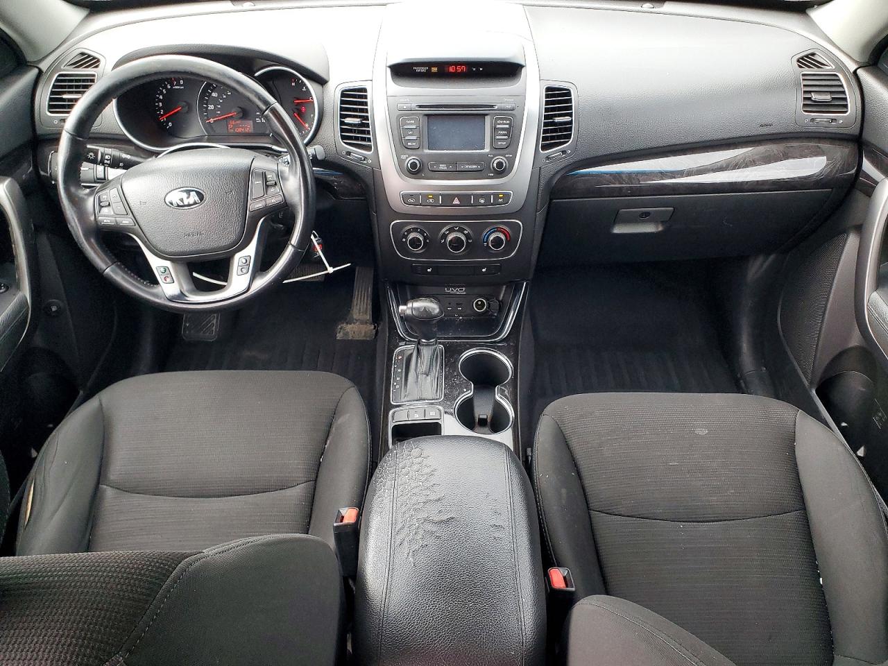 2015 KIA SORENTO LX photo 22