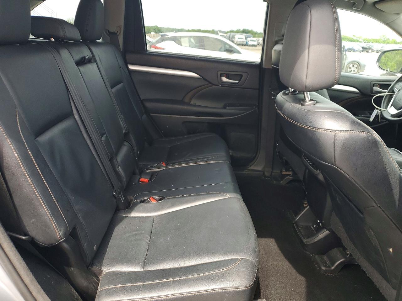 2014 TOYOTA HIGHLANDER XLE photo 31