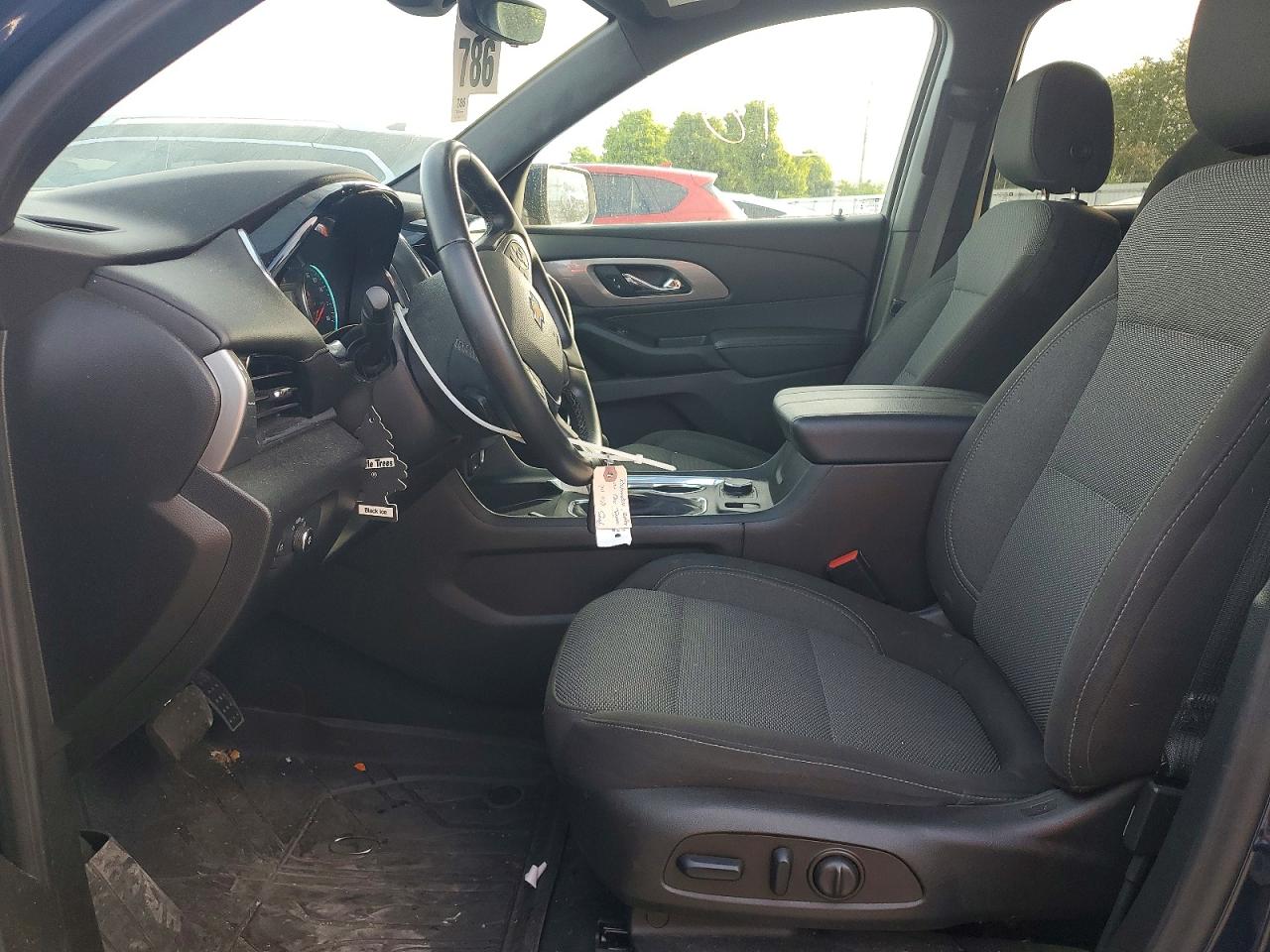2023 CHEVROLET TRAVERSE LT photo 19