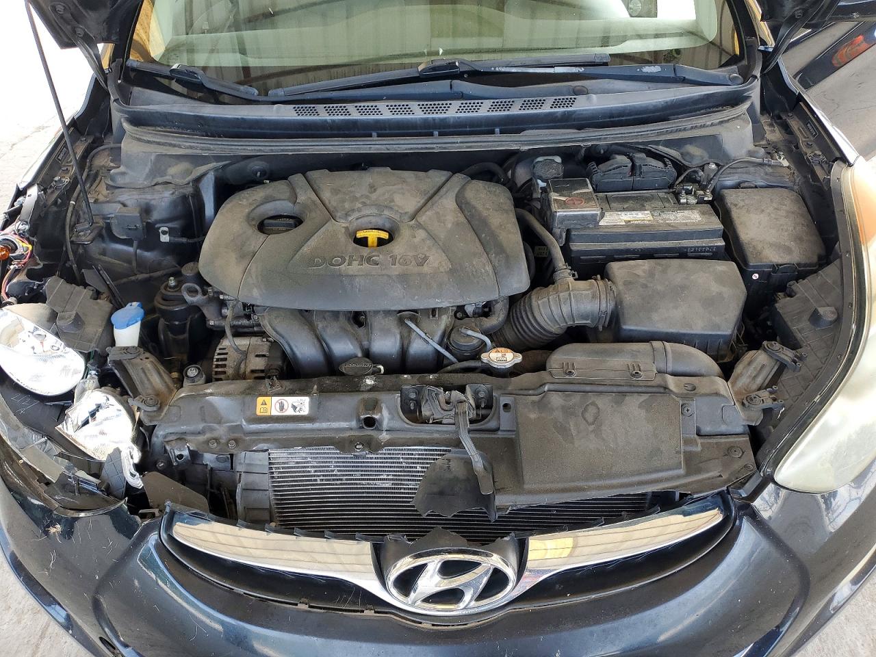 2013 HYUNDAI ELANTRA GLS photo 21