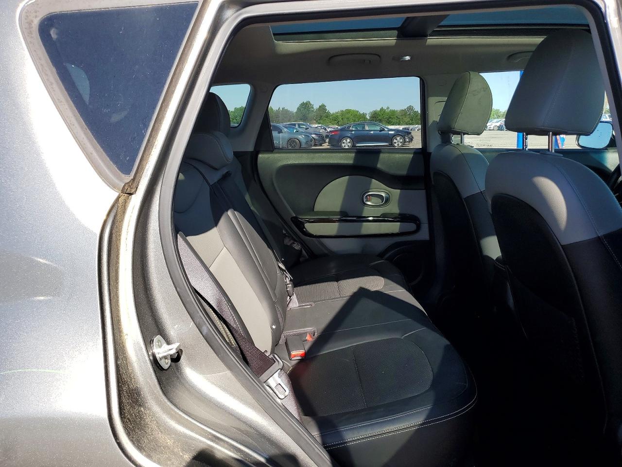 2016 KIA SOUL + photo 21
