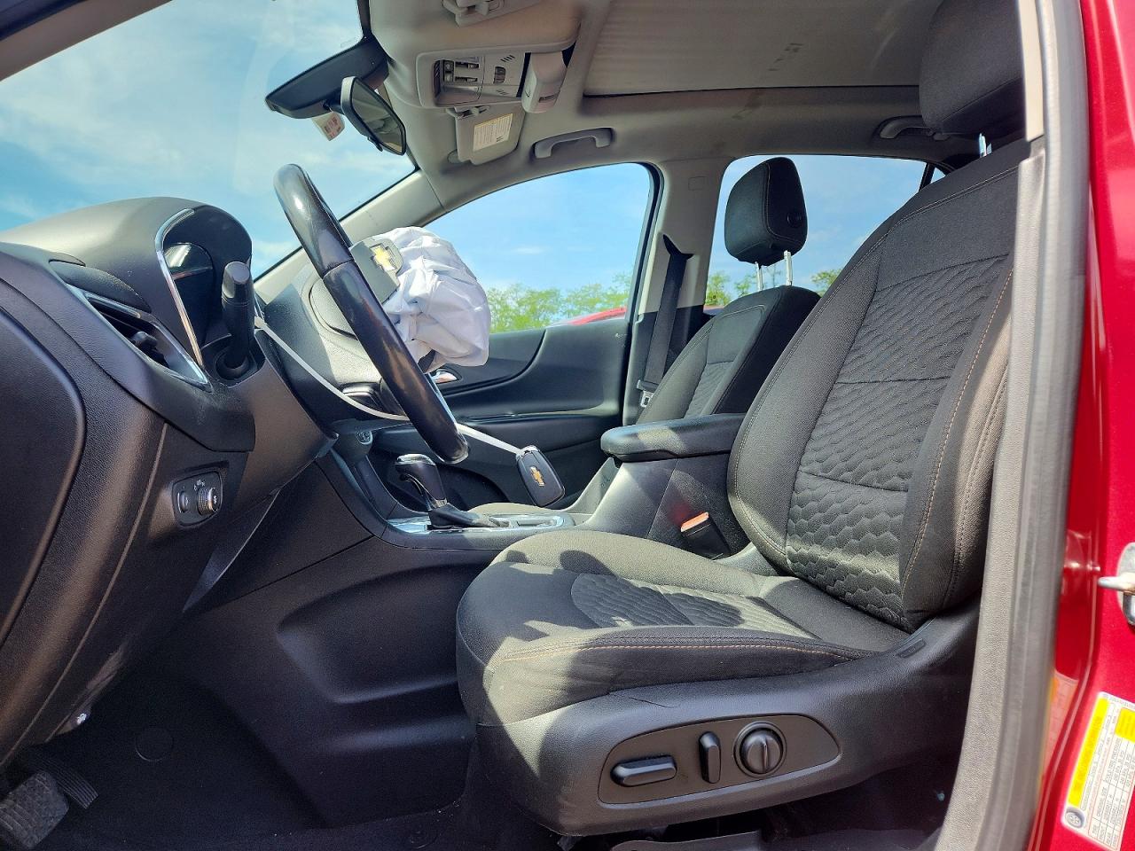 2019 CHEVROLET EQUINOX LT photo 13