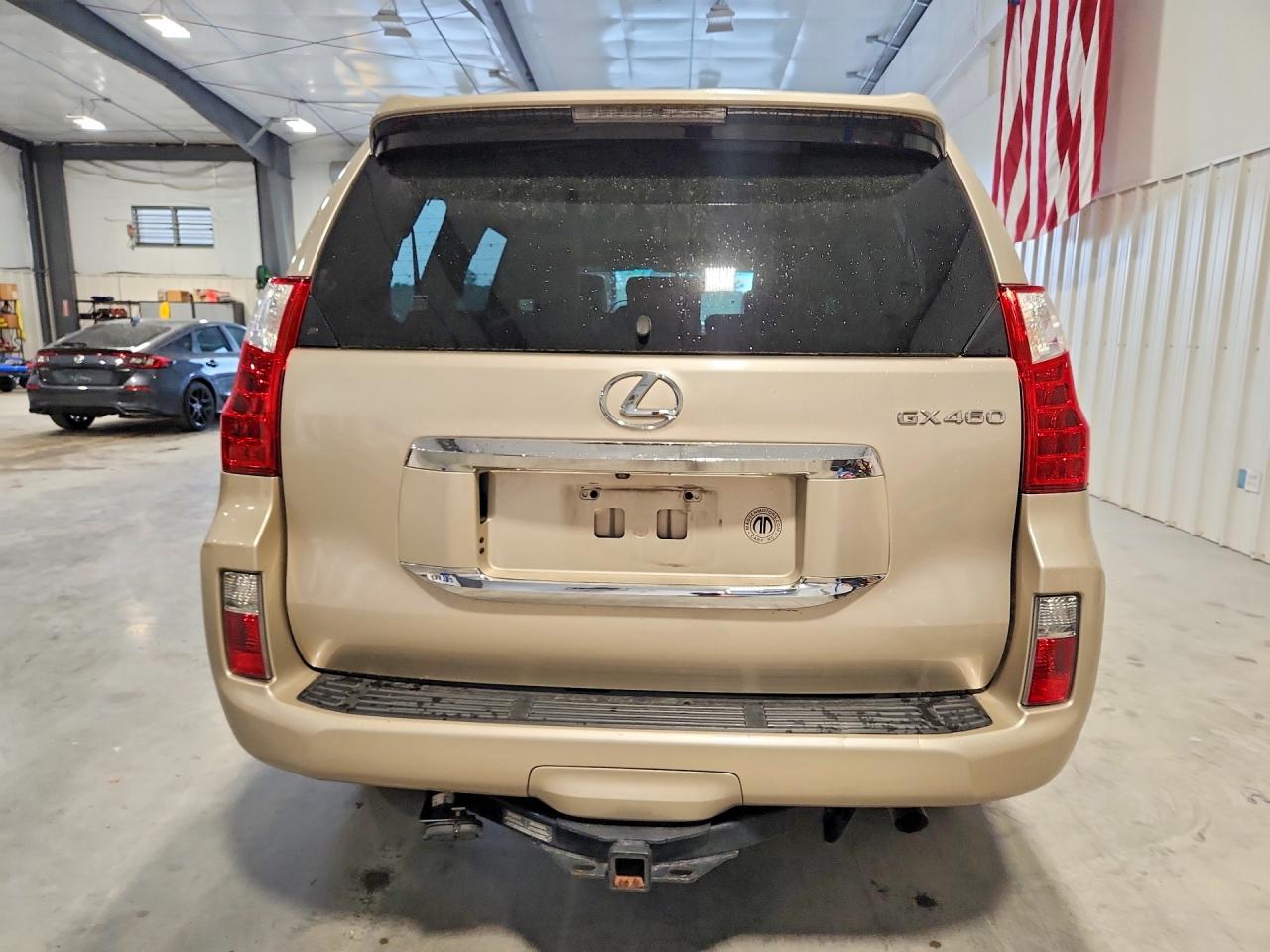 2012 LEXUS GX 460 photo 11