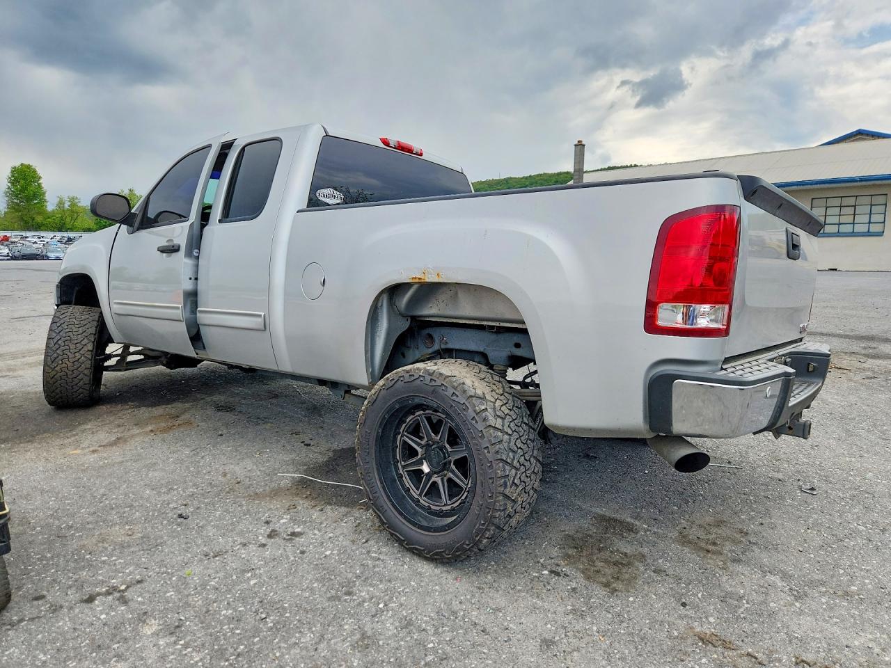 2011 GMC SIERRA K1500 SLE photo 4