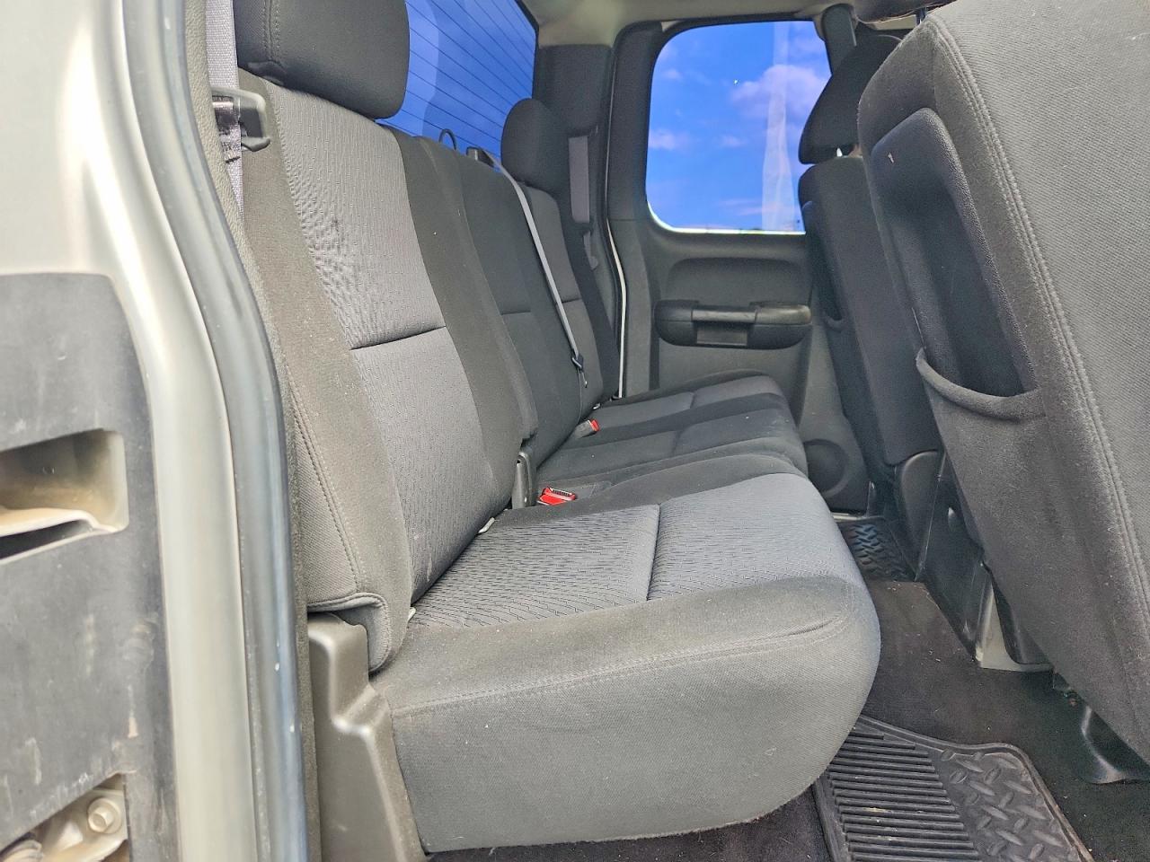 2011 GMC SIERRA K1500 SLE photo 28