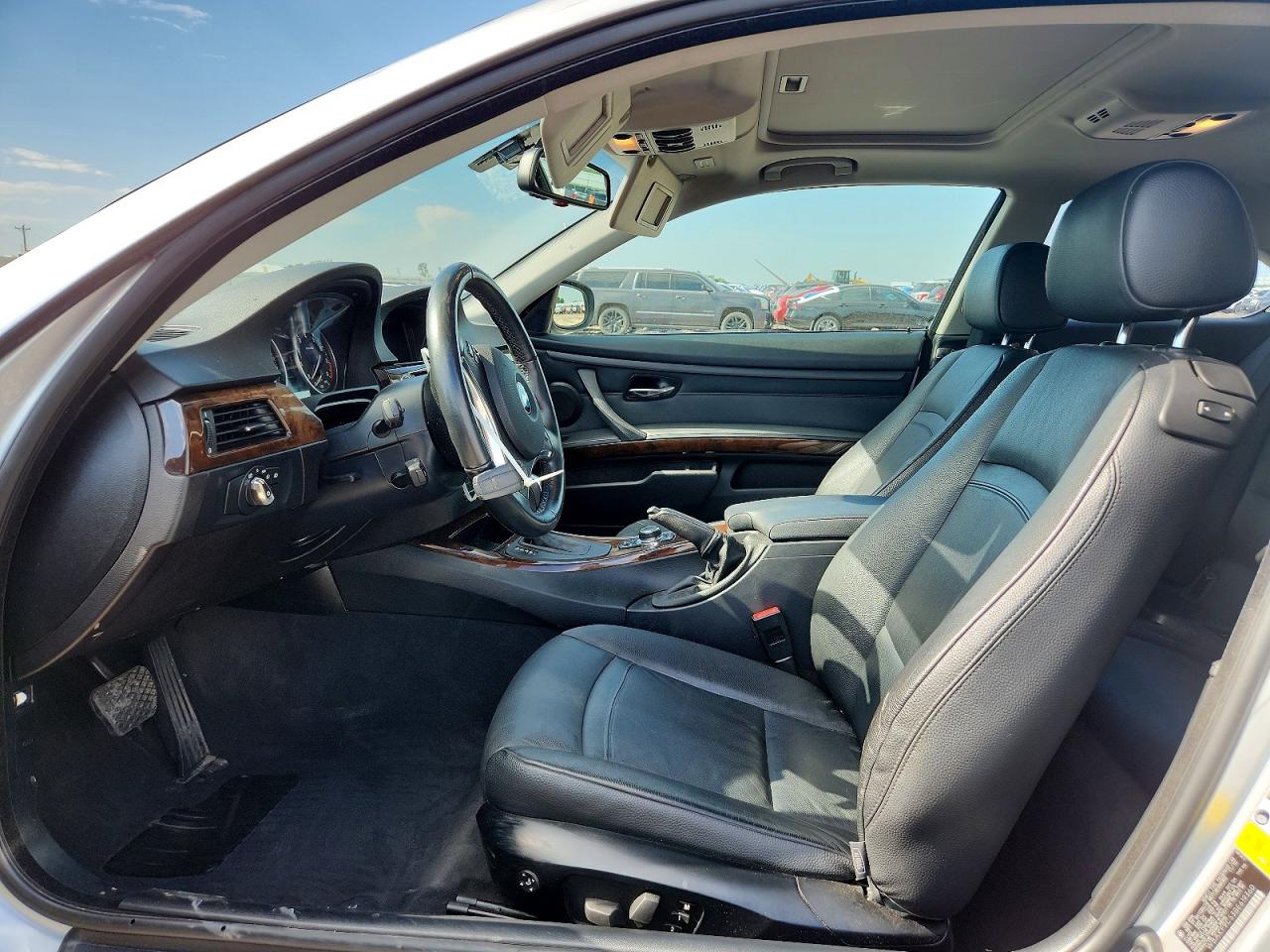 2011 BMW 335 XI photo 13