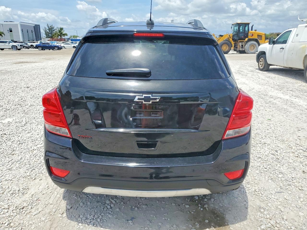 2020 CHEVROLET TRAX 1LT photo 6