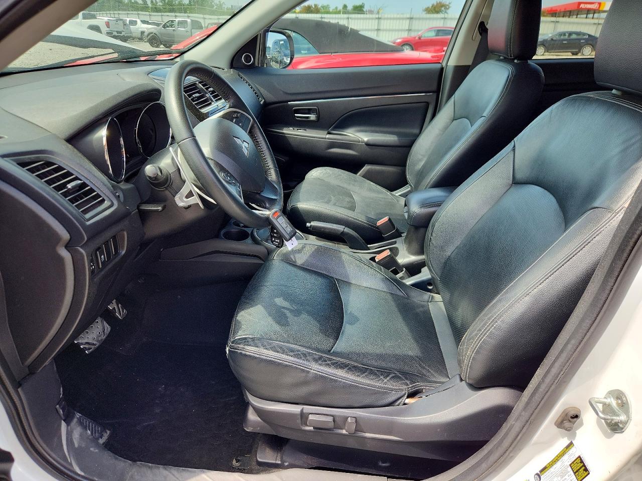 2015 MITSUBISHI OUTLANDER photo 7