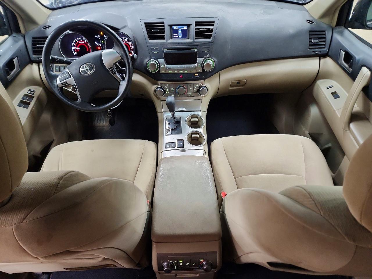 2011 TOYOTA HIGHLANDER BASE photo 22