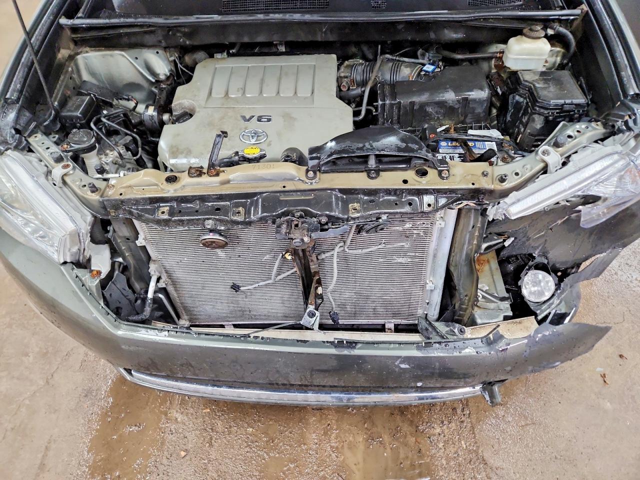 2011 TOYOTA HIGHLANDER BASE photo 34
