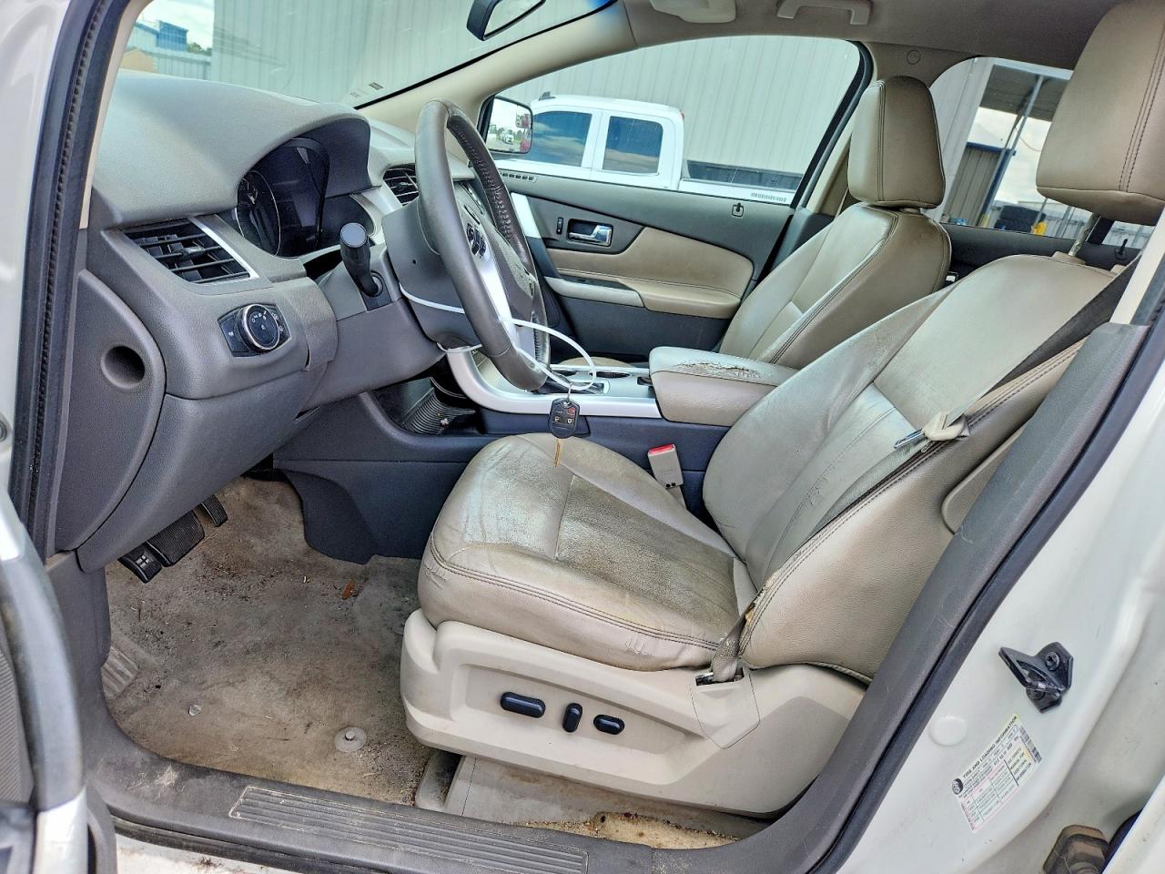 2011 FORD EDGE SEL photo 13
