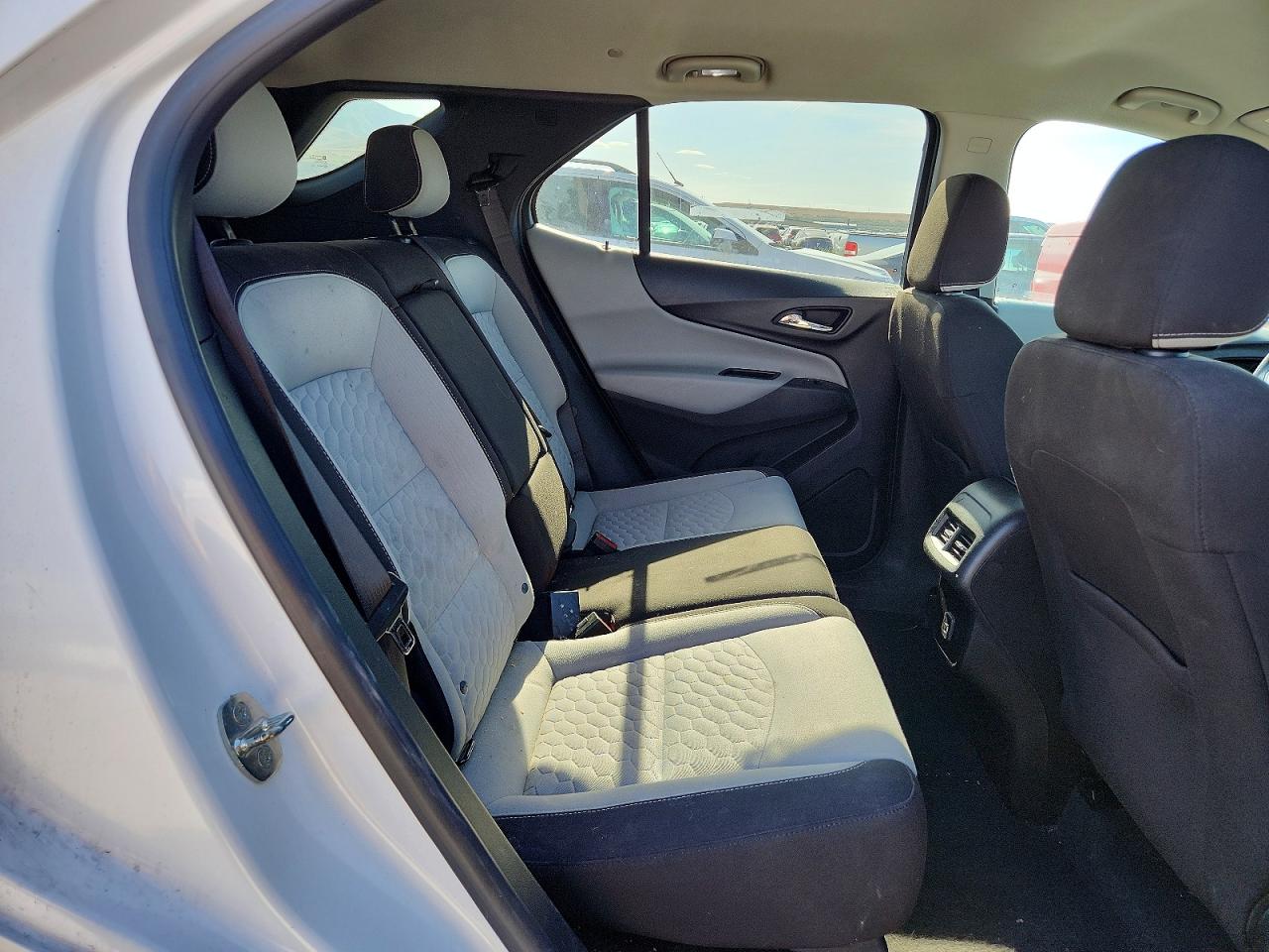 2021 CHEVROLET EQUINOX LT photo 28
