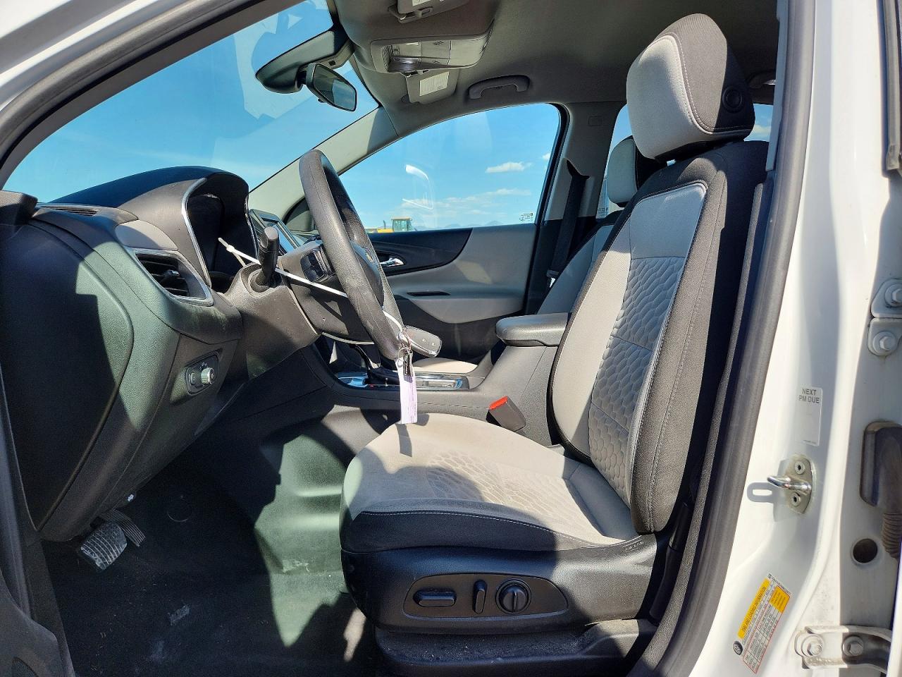 2021 CHEVROLET EQUINOX LT photo 19