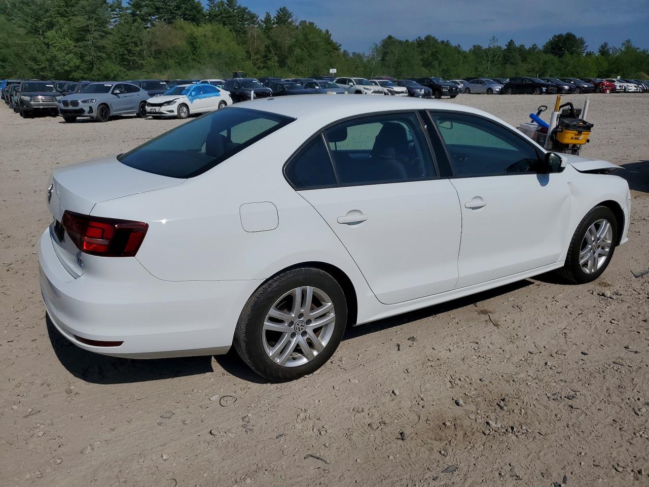 2018 VOLKSWAGEN JETTA S photo 5