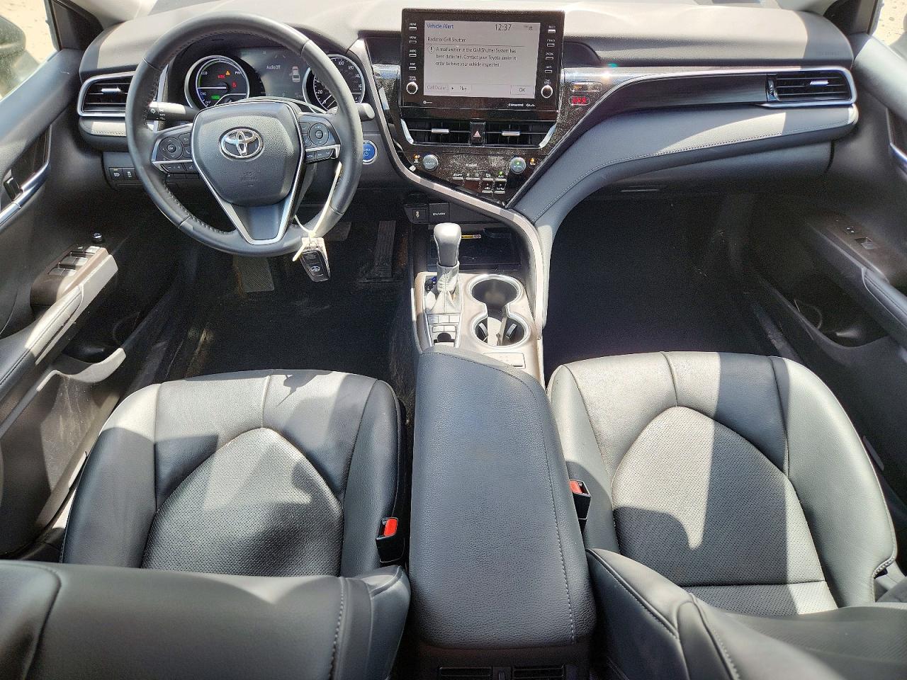 2023 TOYOTA CAMRY XLE photo 8