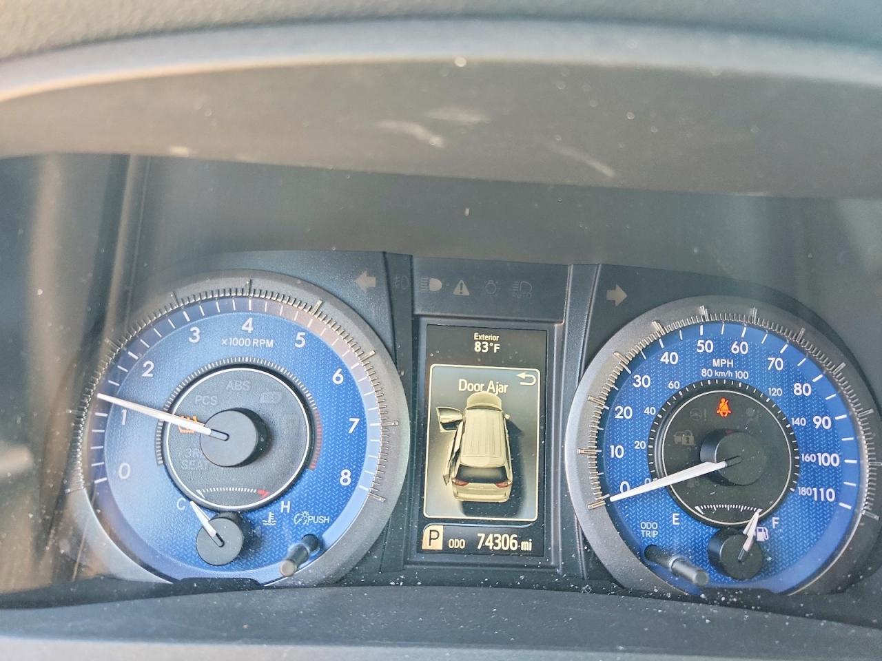 2015 TOYOTA SIENNA XLE 8-PASSENGER photo 17