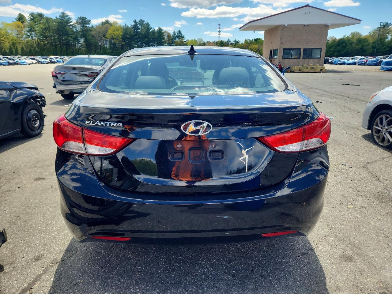 2012 HYUNDAI ELANTRA GLS photo 11