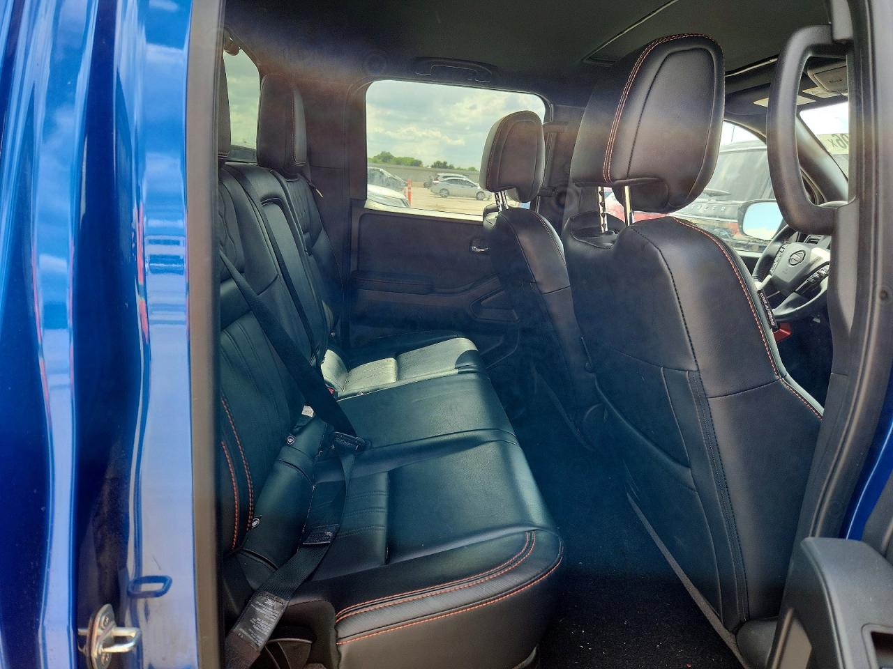 2024 NISSAN FRONTIER PRO-4X photo 28