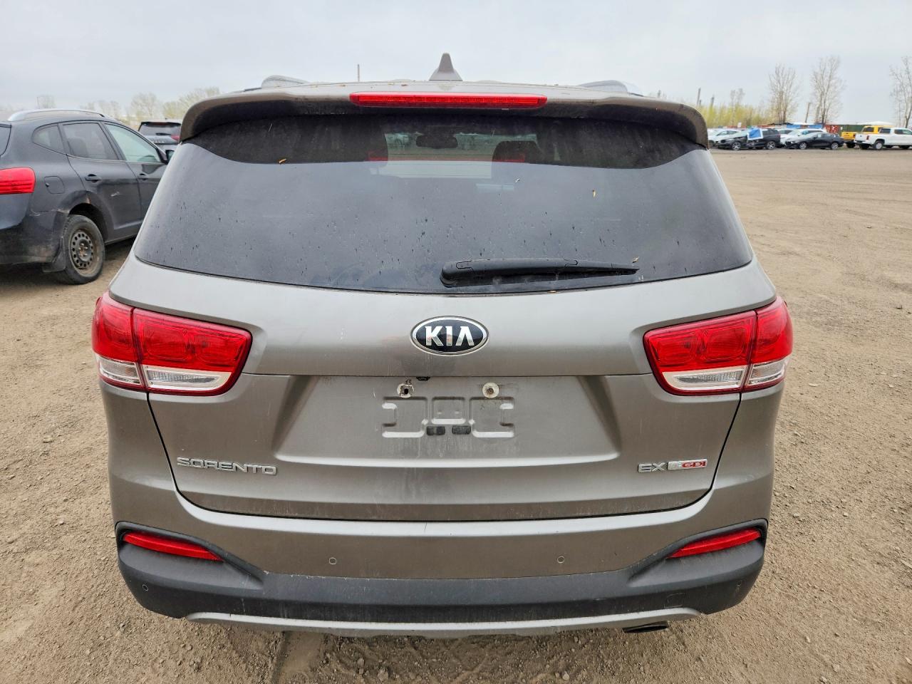 2017 KIA SORENTO EX photo 6