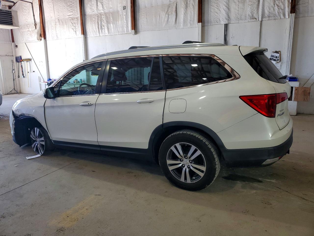 2016 HONDA PILOT EXL photo 3