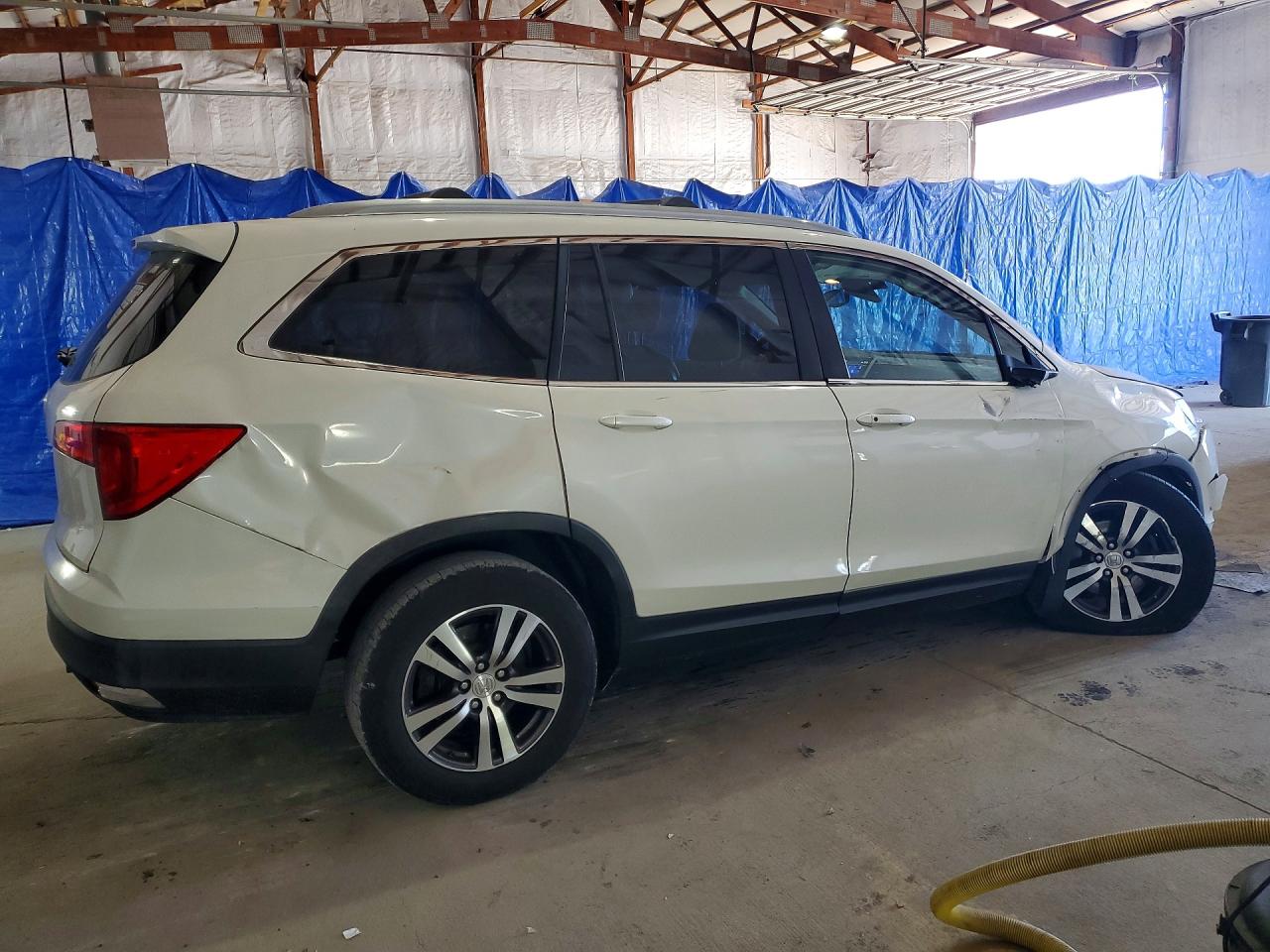 2016 HONDA PILOT EXL photo 5