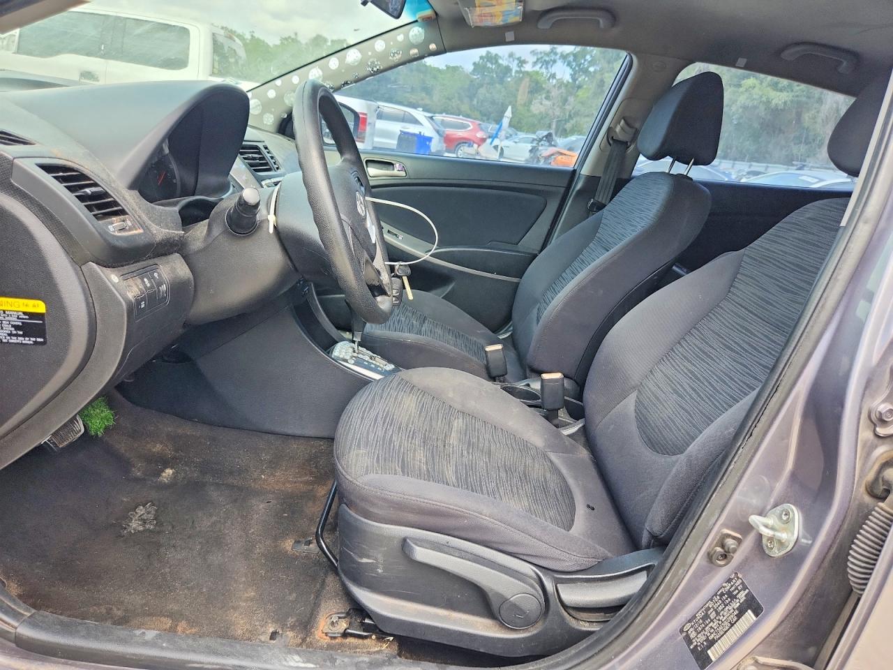 2016 HYUNDAI ACCENT SE photo 19