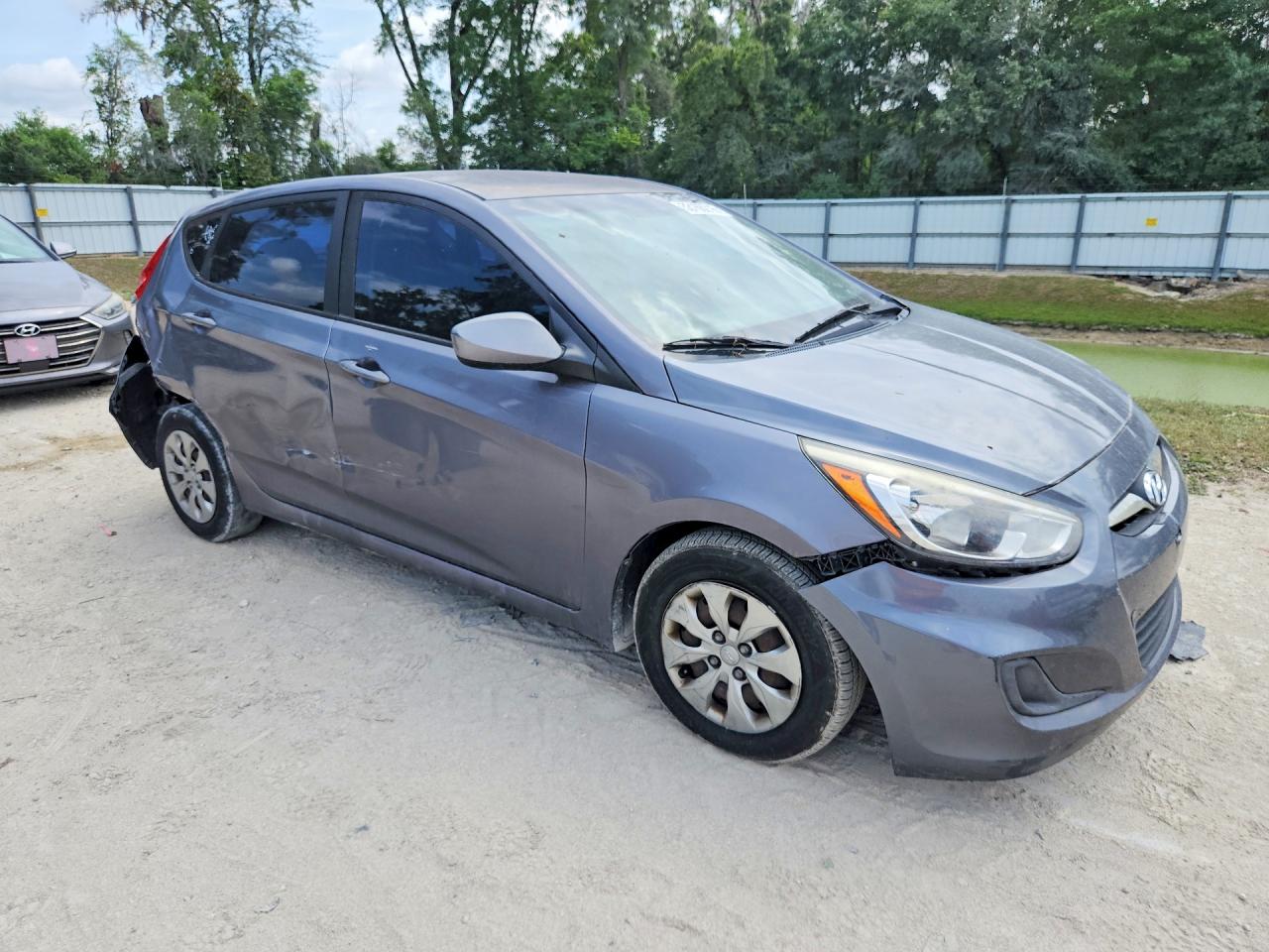 2016 HYUNDAI ACCENT SE photo 10