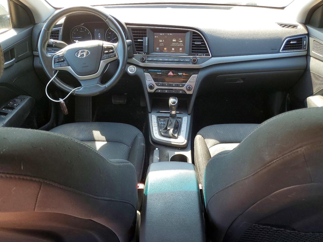 2018 HYUNDAI ELANTRA SEL photo 8