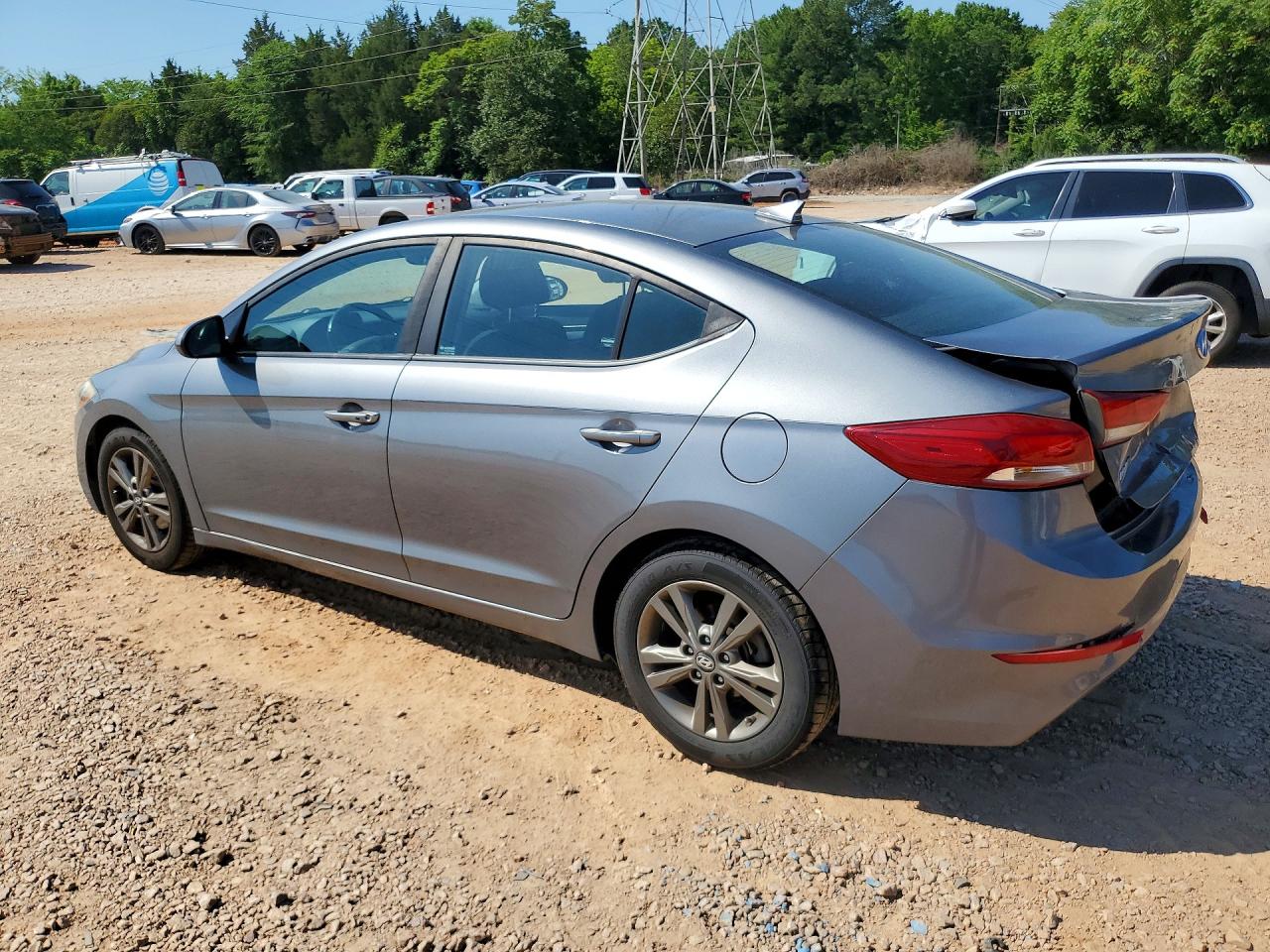 2018 HYUNDAI ELANTRA SEL photo 2