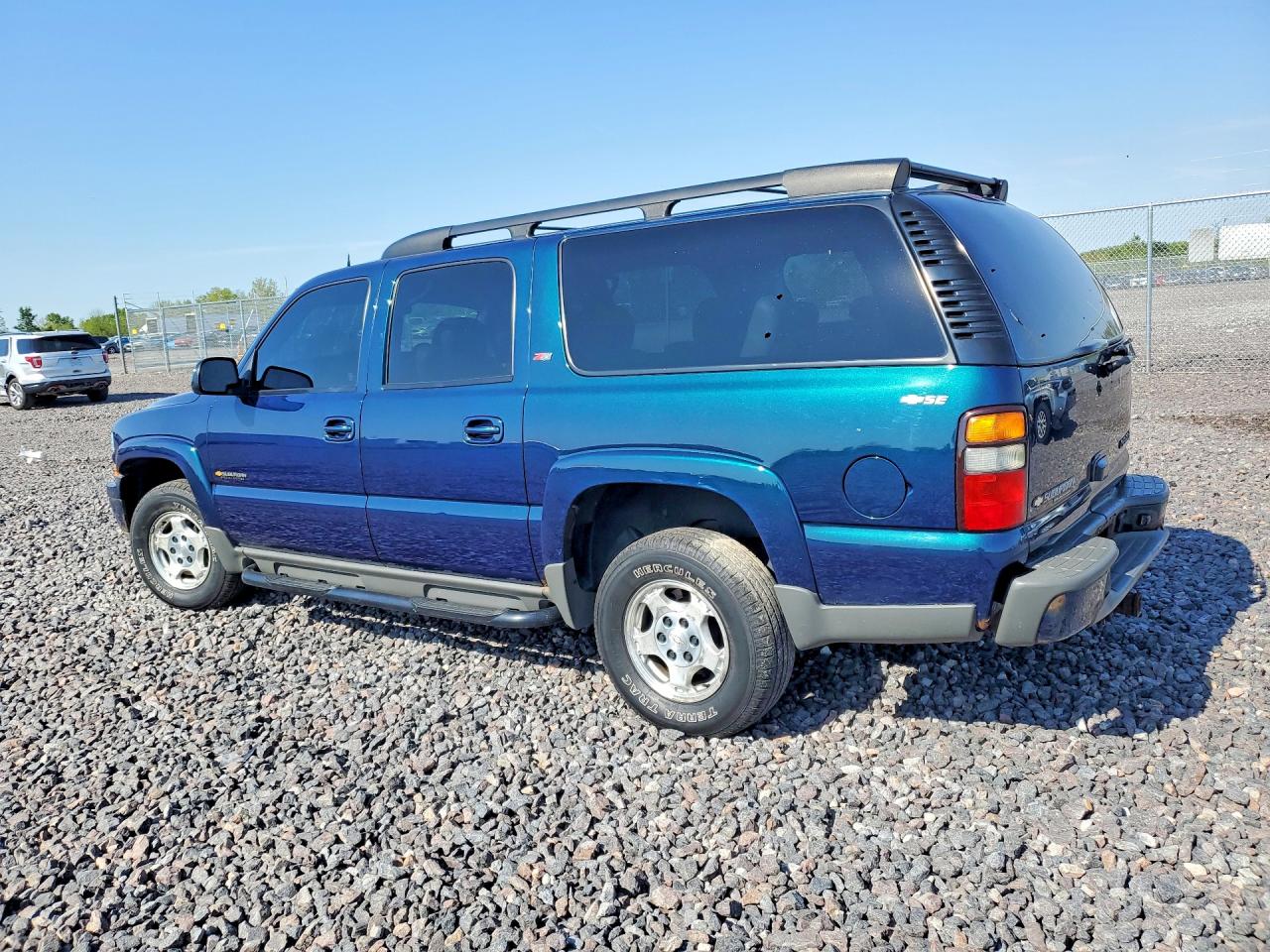 2005 CHEVROLET SUBURBAN K1500 photo 4