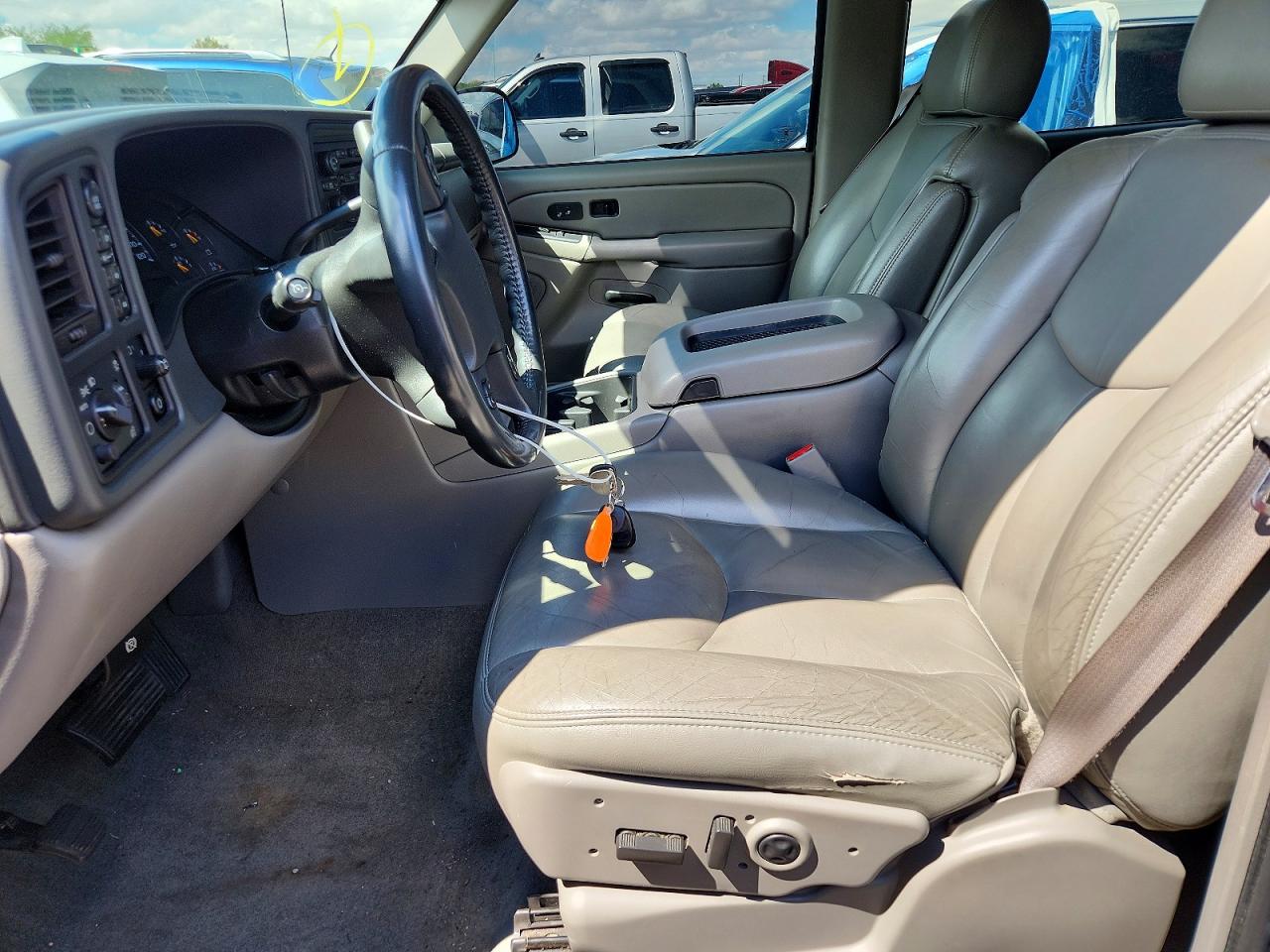 2005 CHEVROLET SUBURBAN K1500 photo 19
