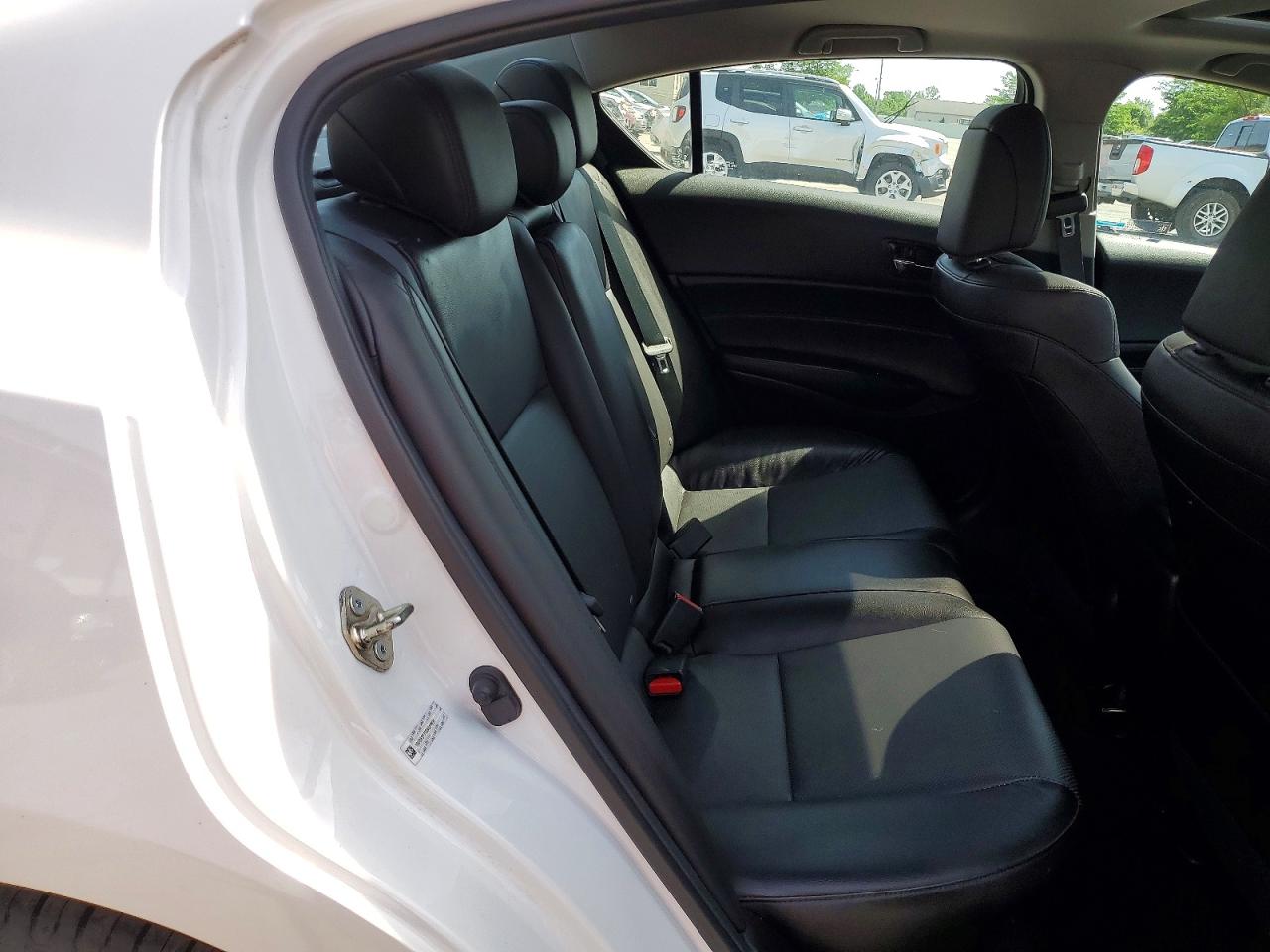 2016 ACURA ILX PREMIUM photo 10