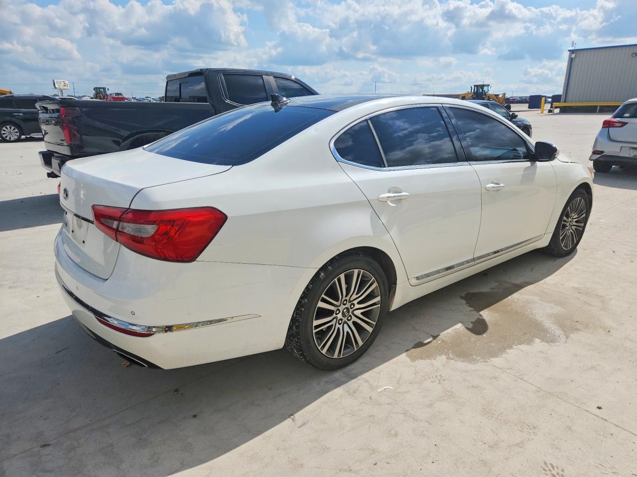 2015 KIA CADENZA PREMIUM photo 3