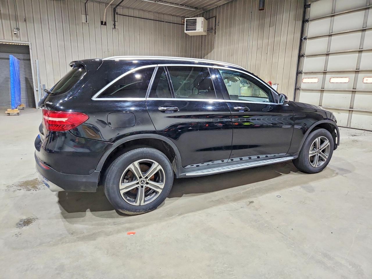 2018 MERCEDES-BENZ GLC 300 4MATIC photo 5